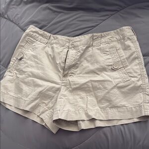 Liz Claiborne Cream Bermudas Cotton Blend